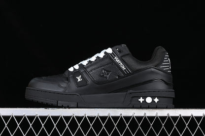 Luxury Trainer Sneaker All Black - Step Up